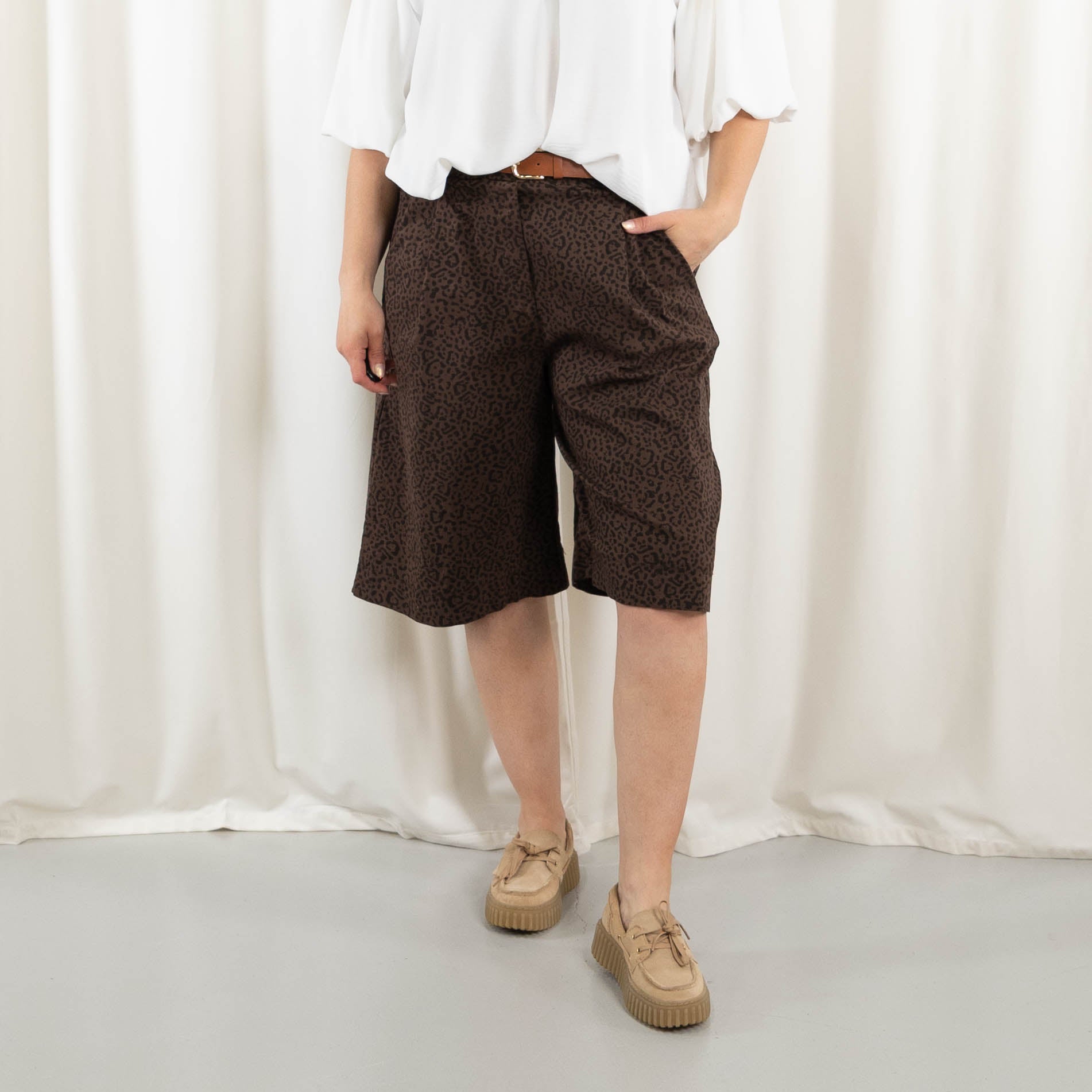 Leopold shorts, Choko