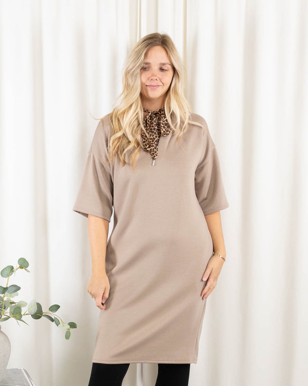 Tyra sweatkjole, Taupe
