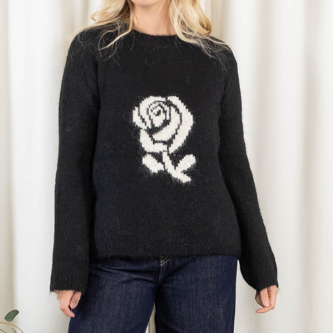 Rose strik, Sort