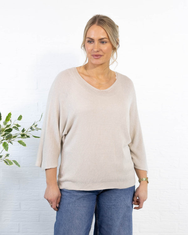 Ina strik, Beige