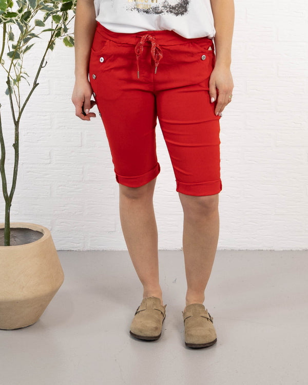Ada shorts, Rød