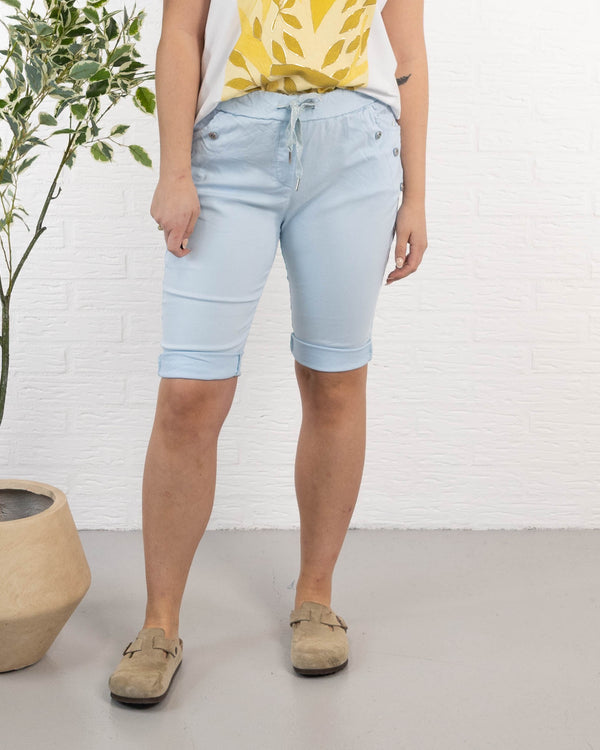Ada shorts, Lyseblå