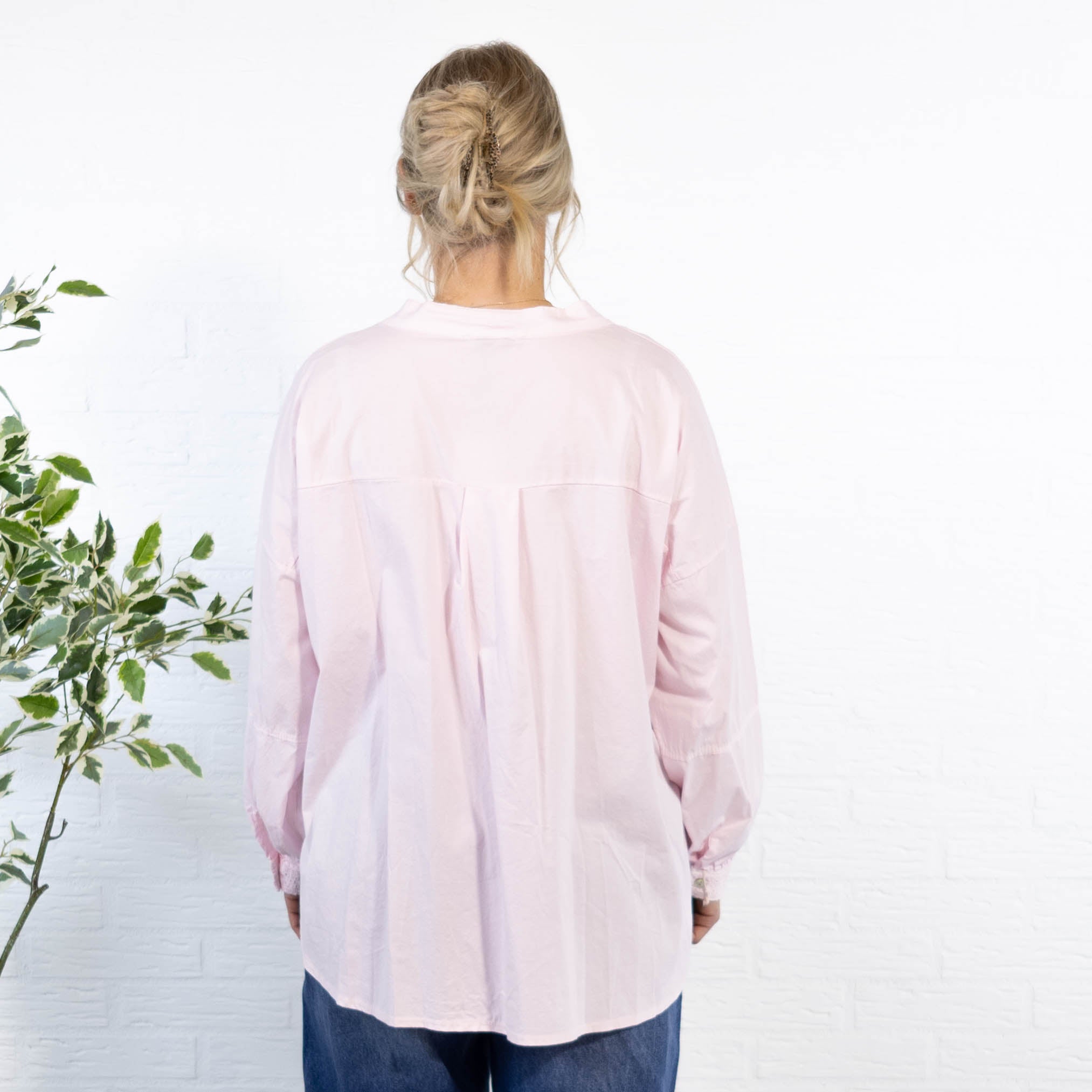 Nata skjorte, Lyserød