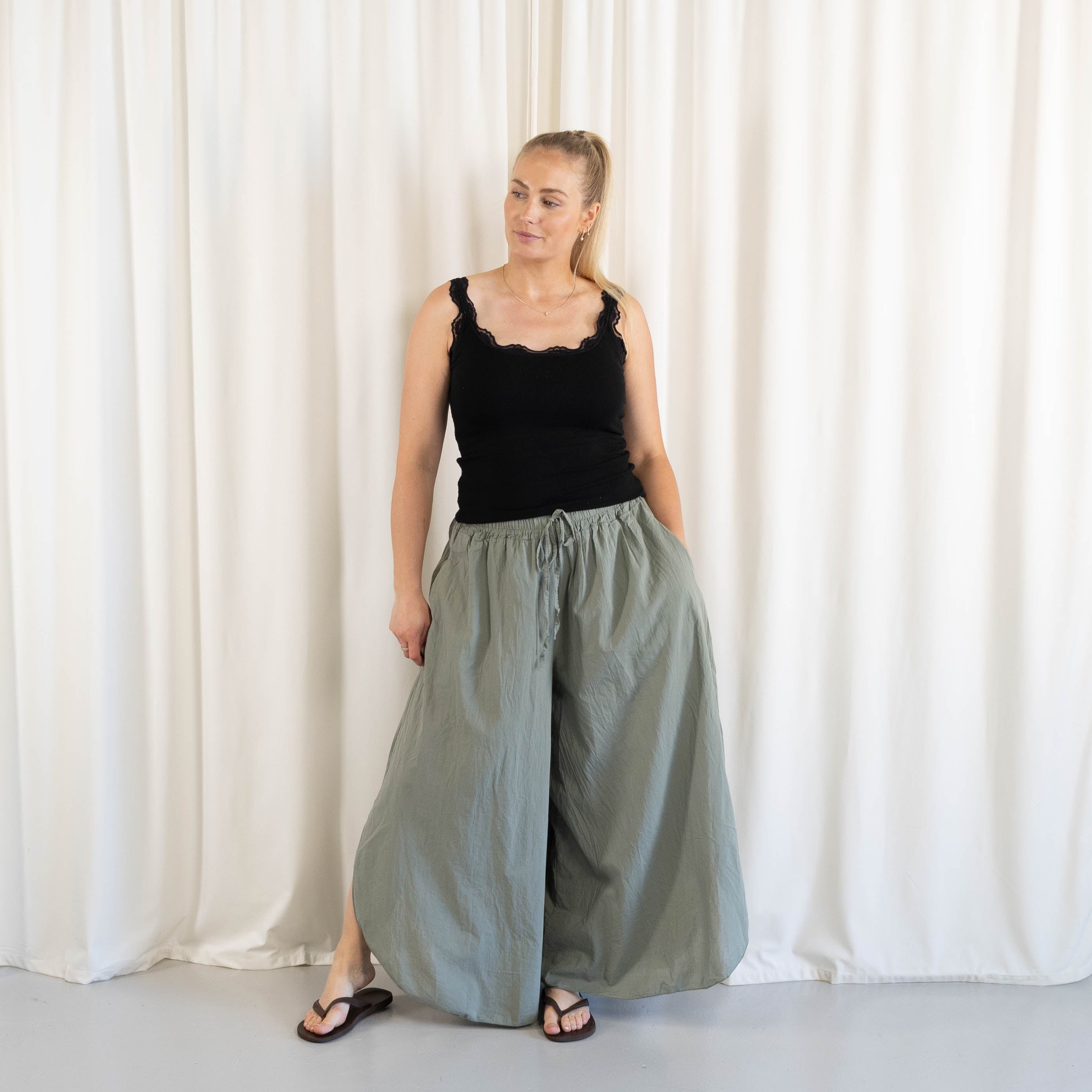 Madsen bukser, Khaki