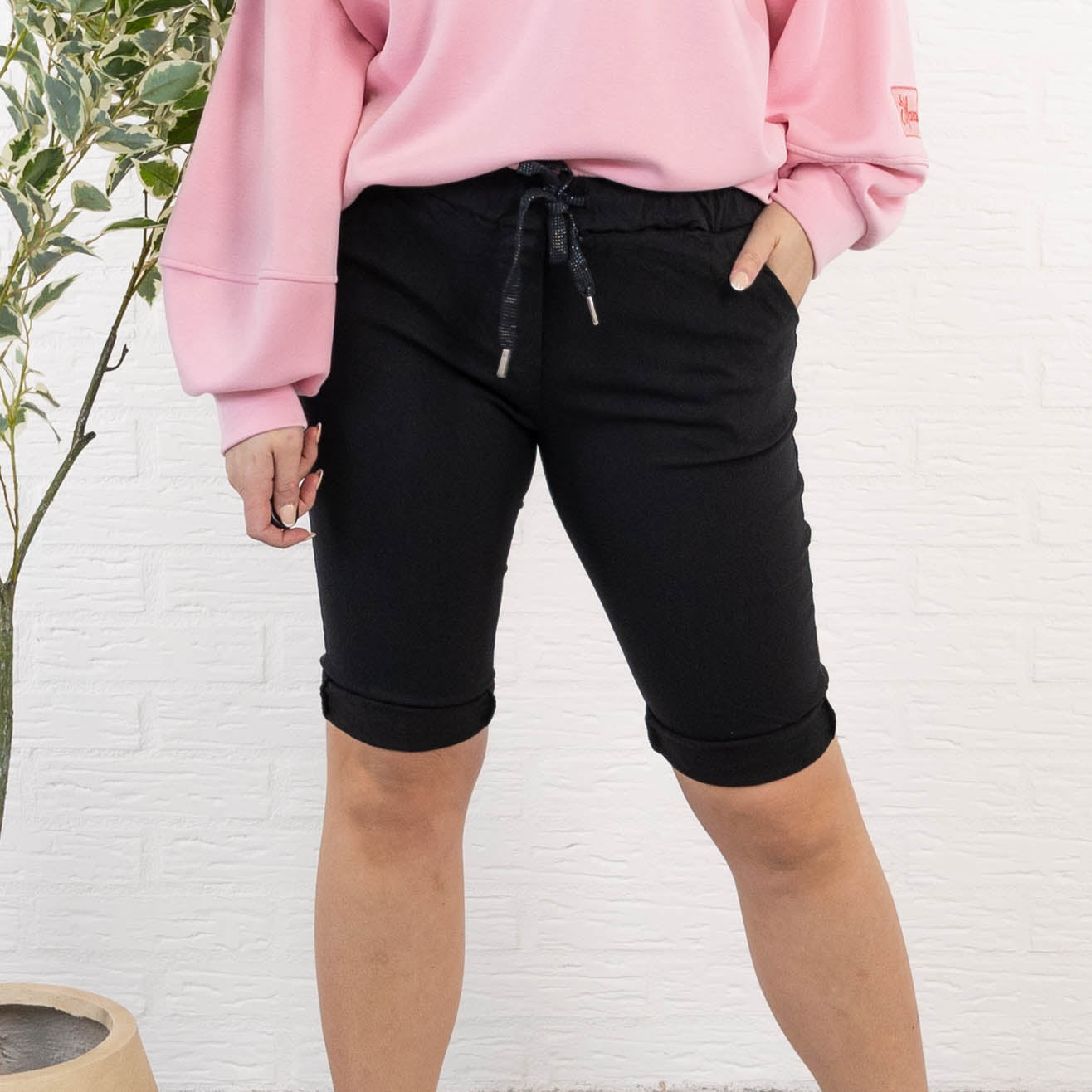 Lona shorts, Sort