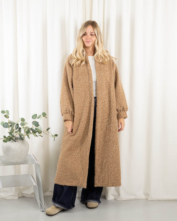 Monica cardigan, Camel
