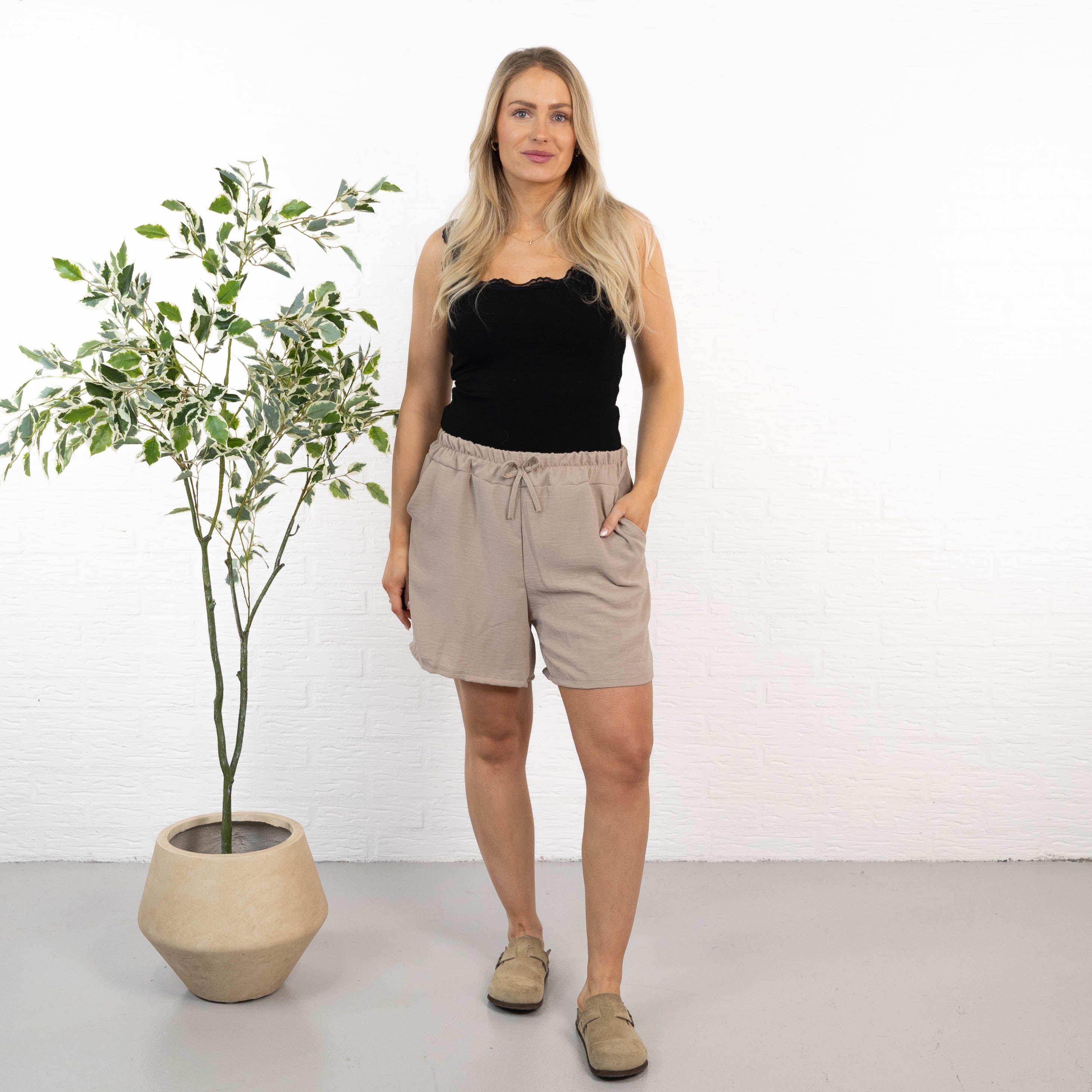Carrie shorts, Taupe