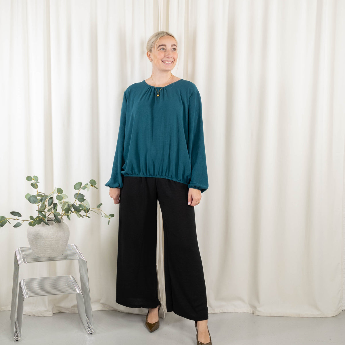 Katrin overdel, Petrol