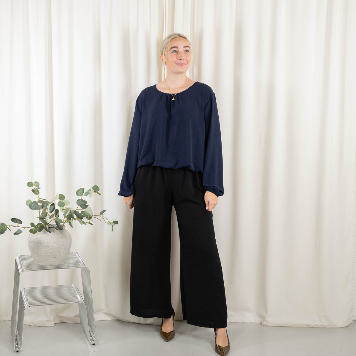 Katrin overdel, Navy
