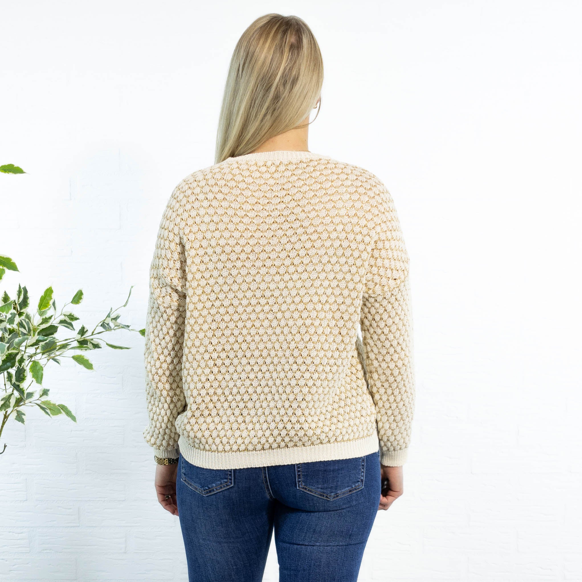 Beta strik, Beige