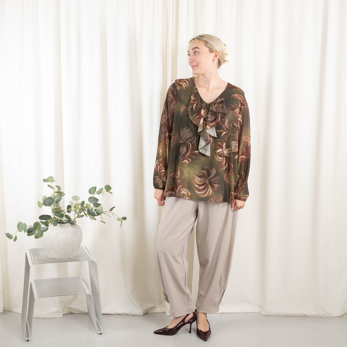 Kimmi overdel, Khaki