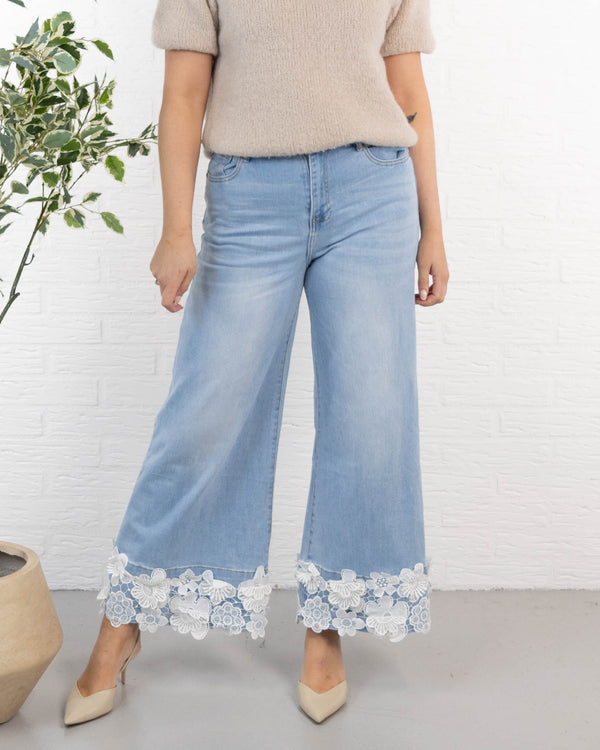 Aimee jeans, Lysvask