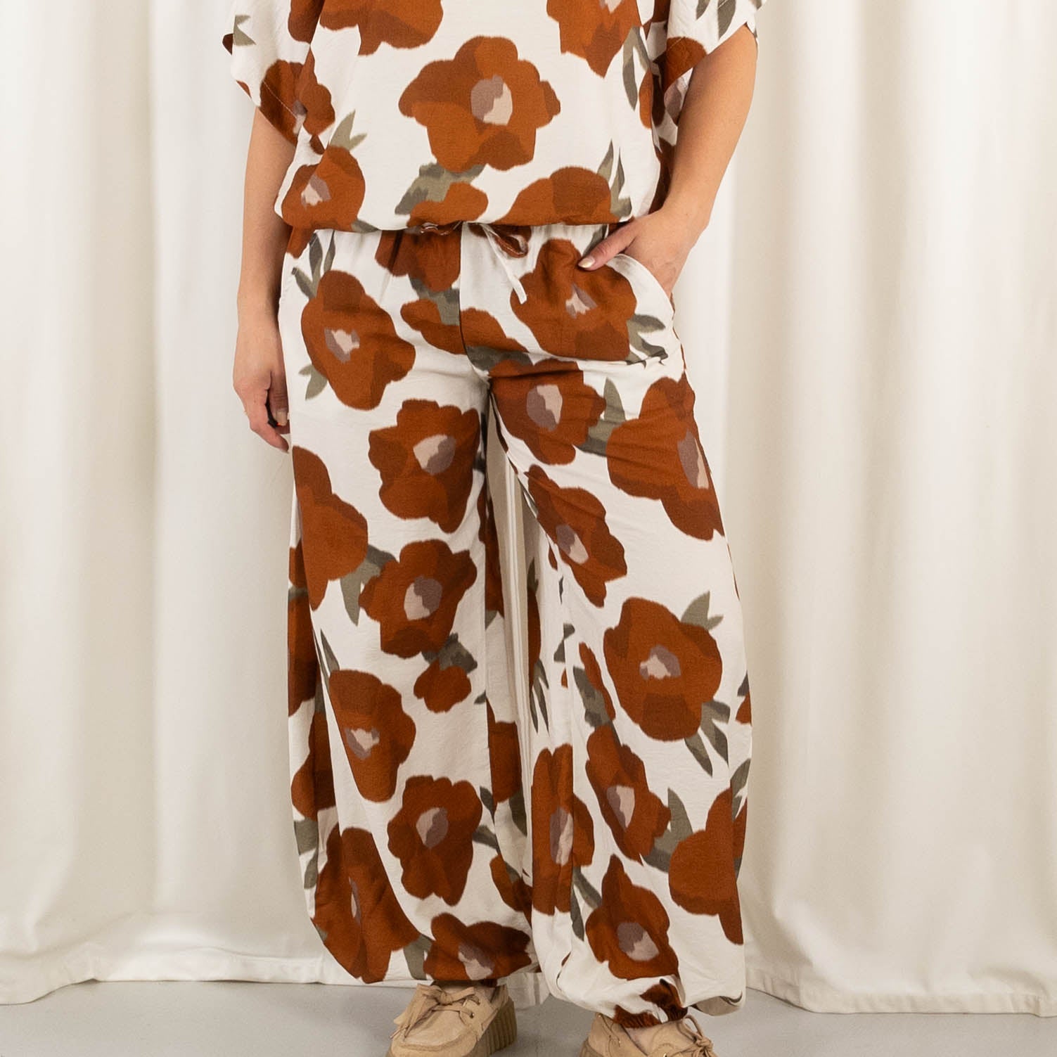 Utopia bukser, Camel