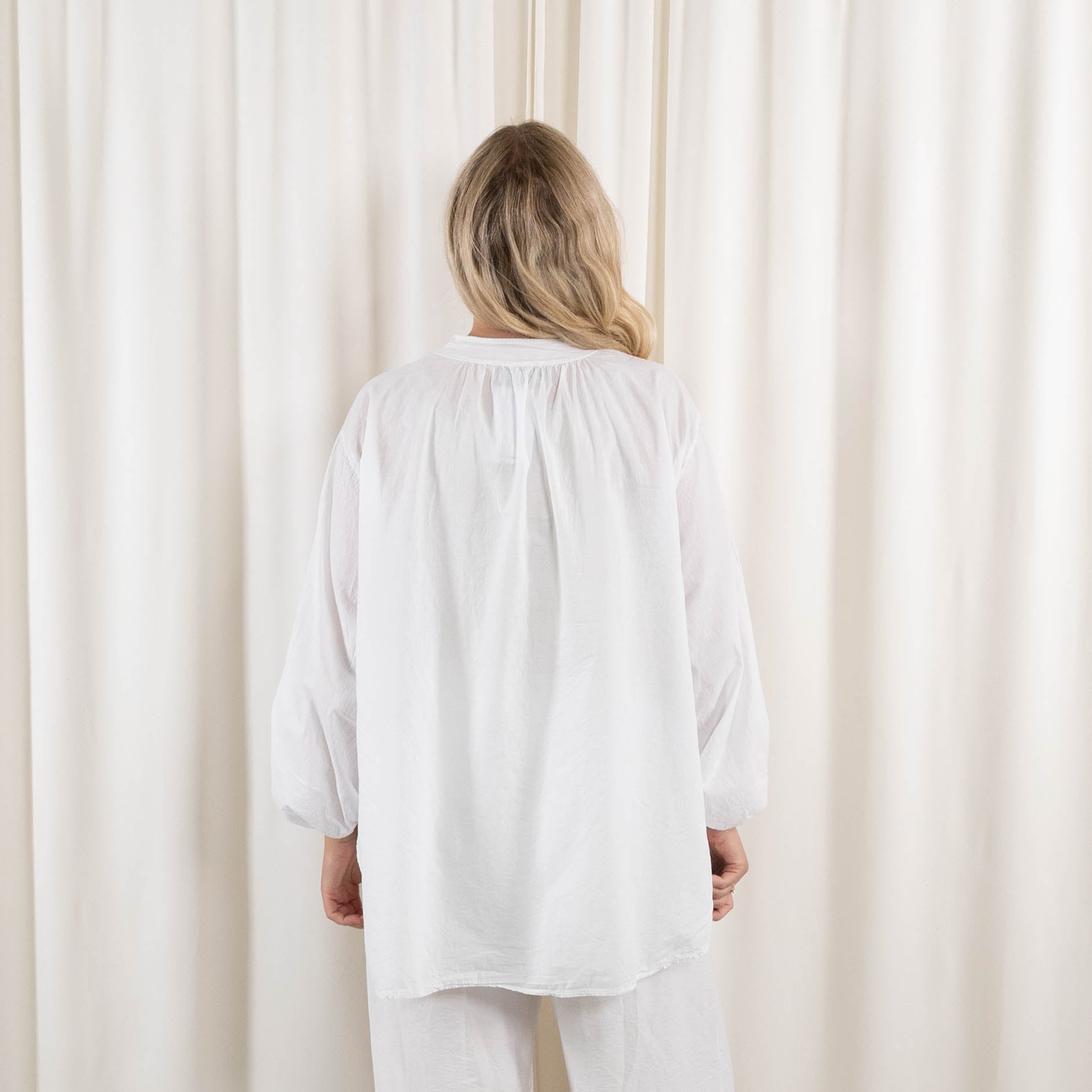 Rhea skjorte, Hvid