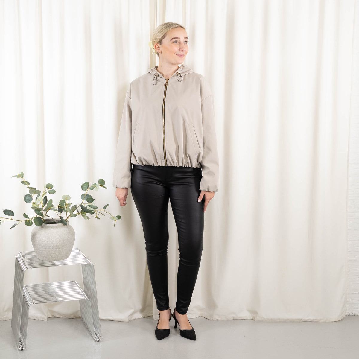Jette jakke, Beige