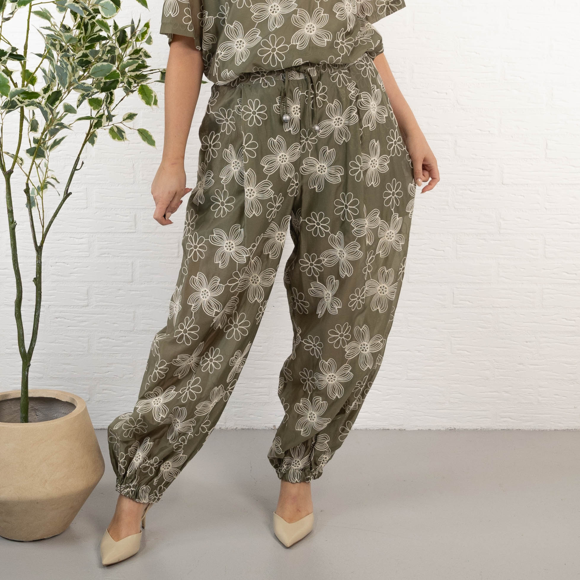 Sussi bukser, Khaki
