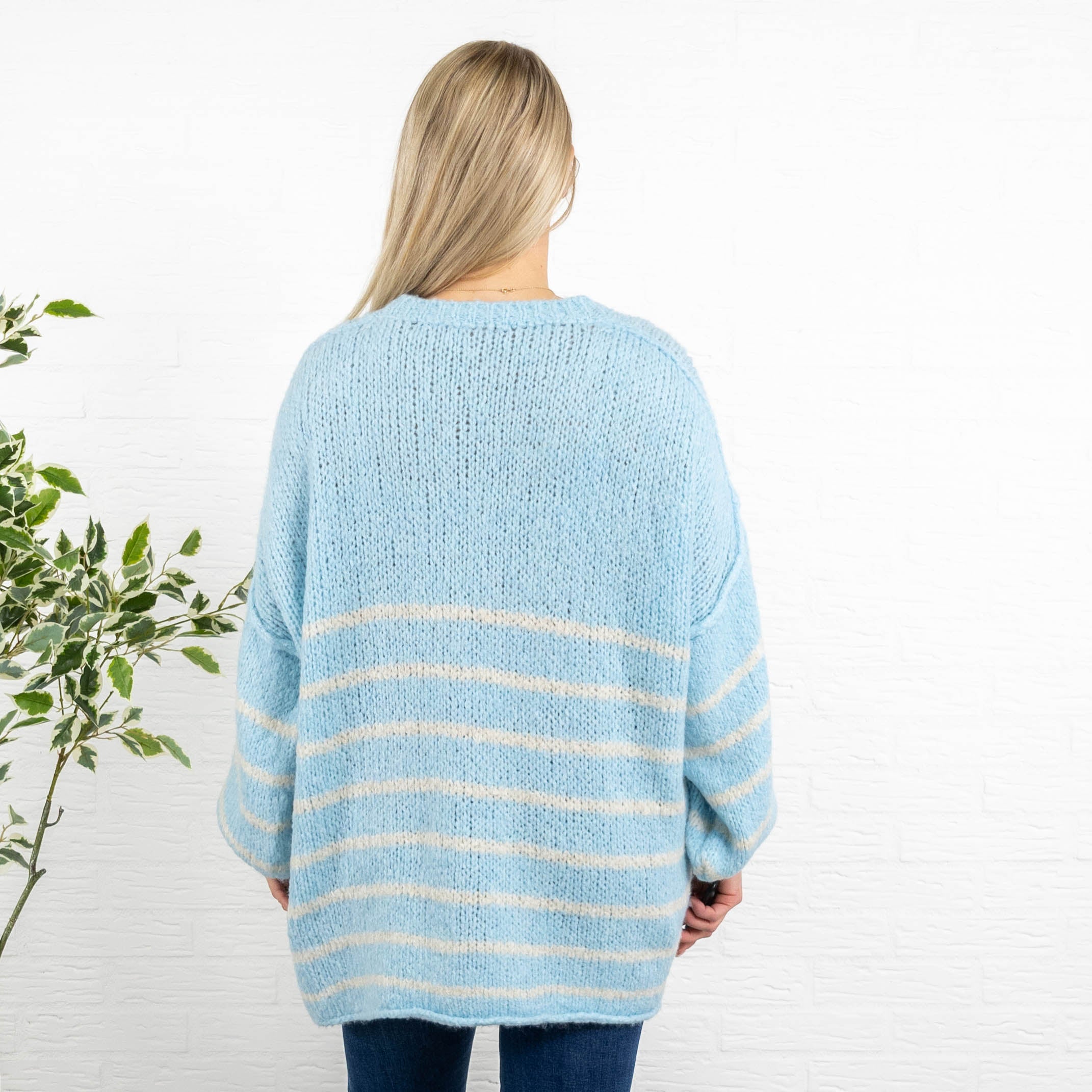 Isabella strik, Lyseblå