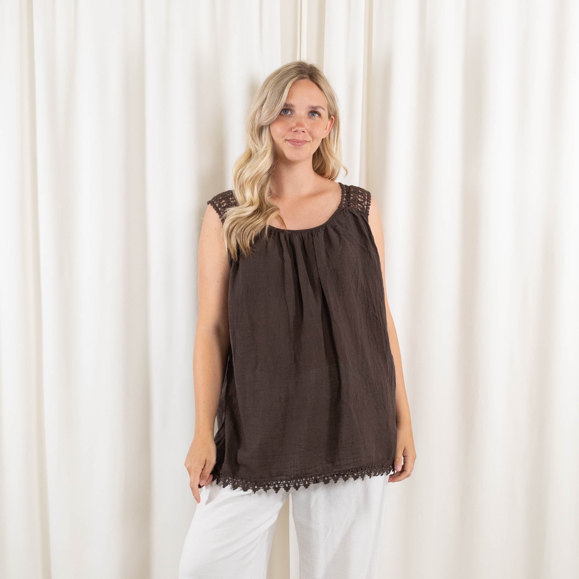 Alba top, Choko