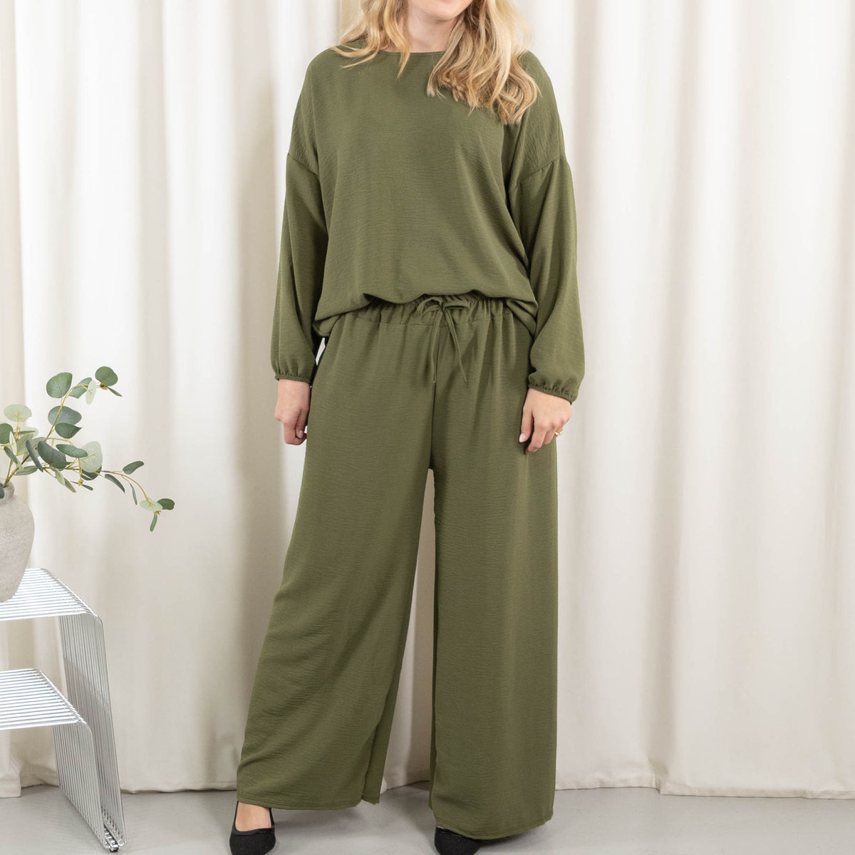 Marsha sæt, Khaki