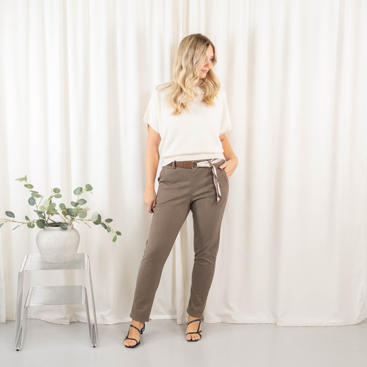 Vanessa bukser, Taupe