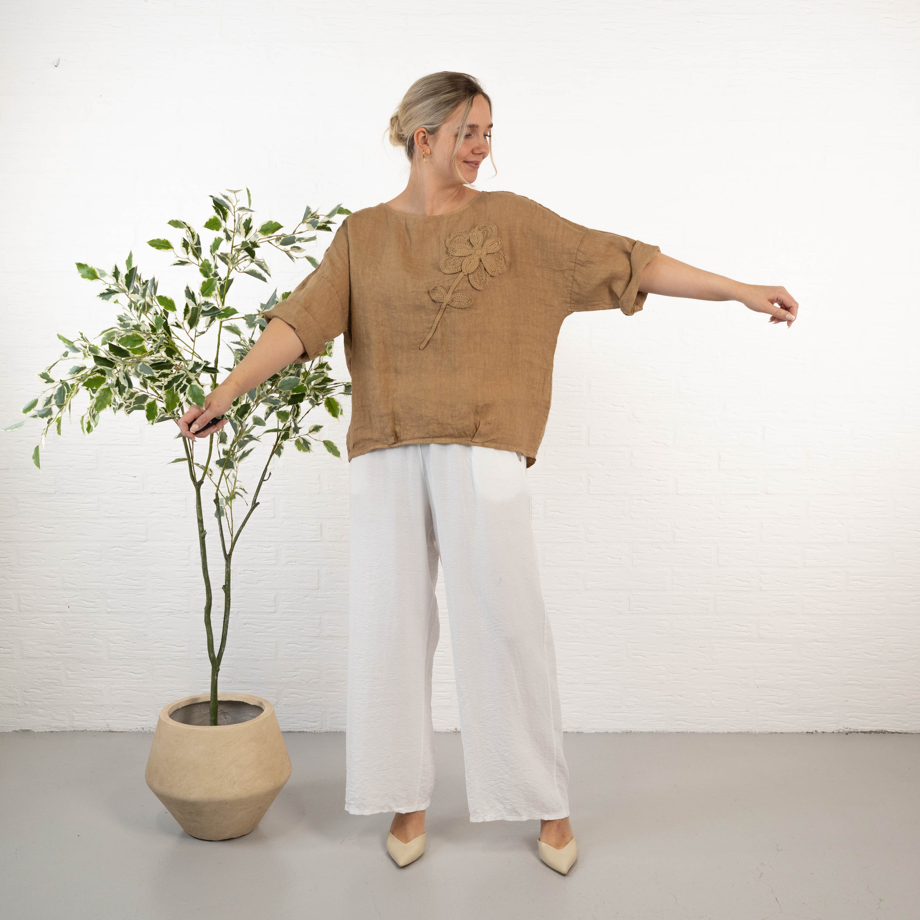 Danielle overdel, Camel