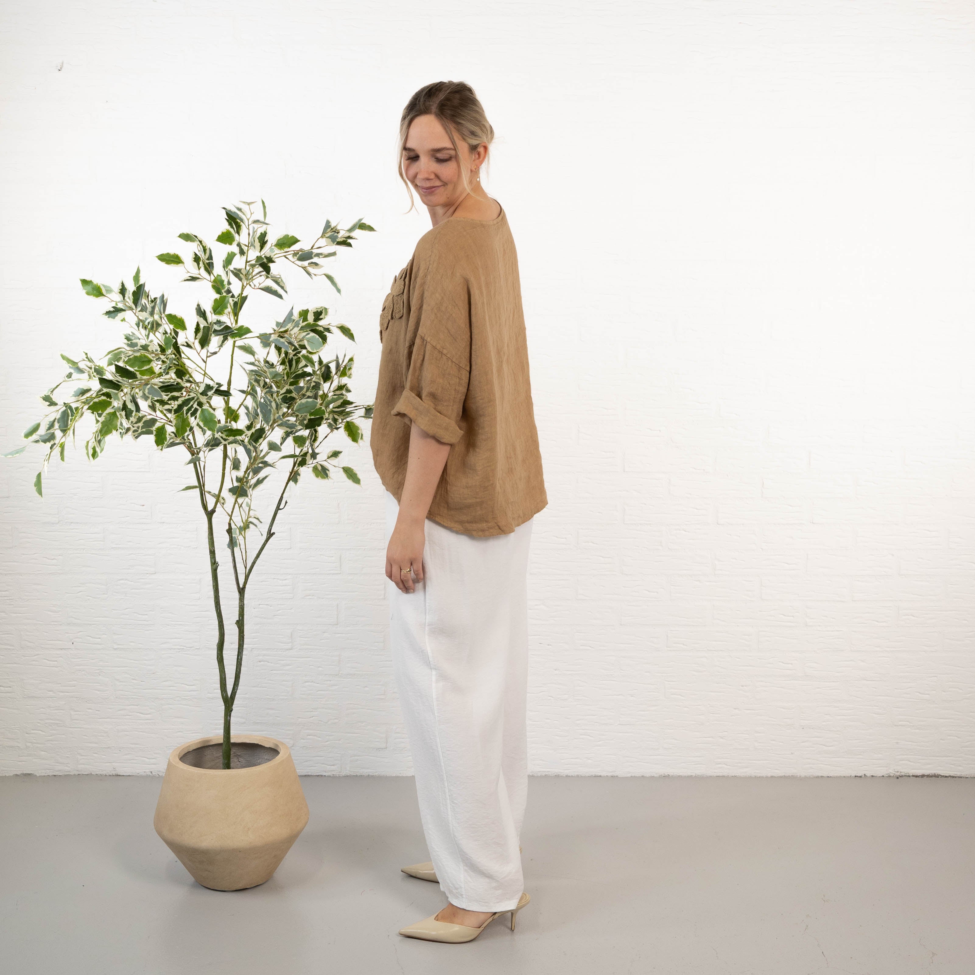 Danielle overdel, Camel