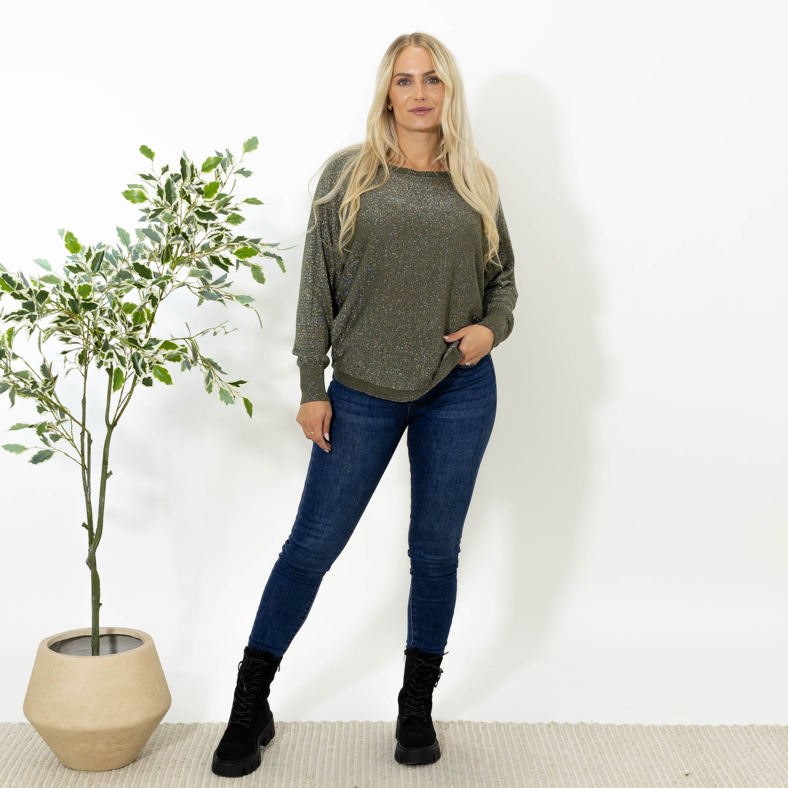 Toni batwing strik, Khaki
