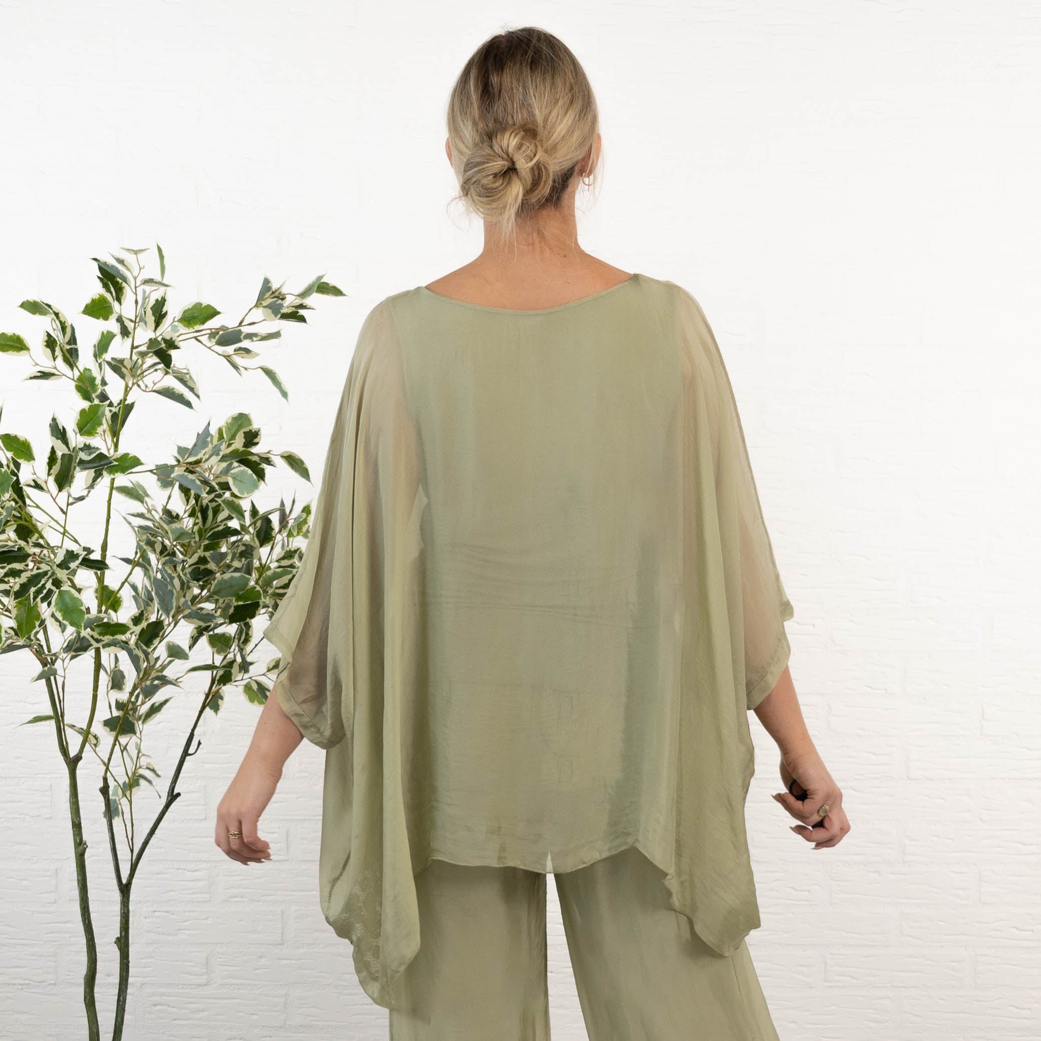 Clara poncho, Khaki