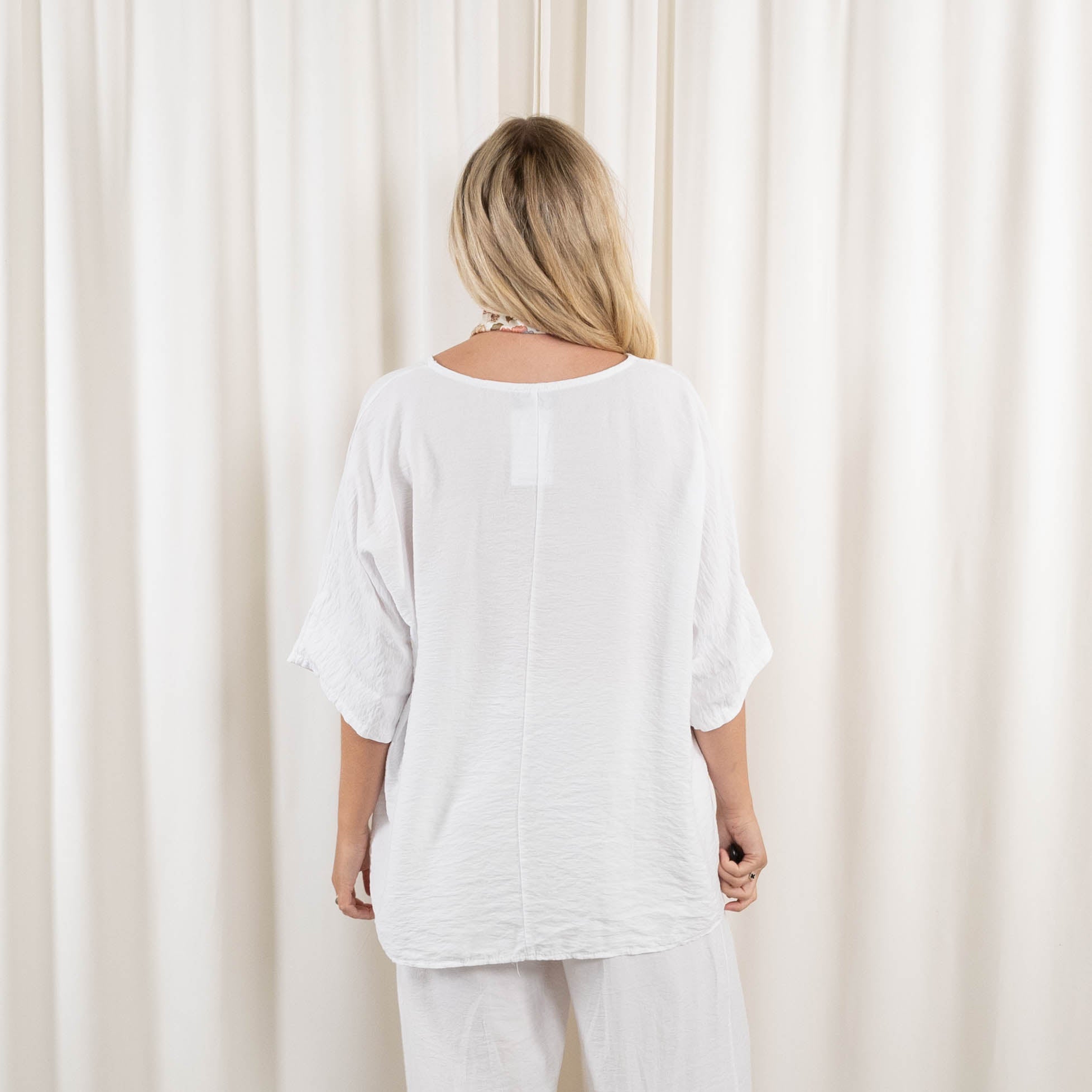 Augusta overdel, Hvid