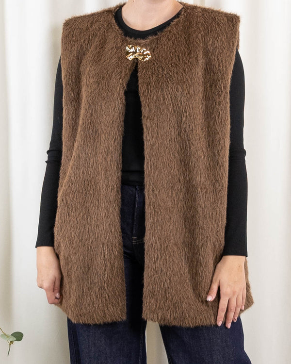 Lenora vest, Choko