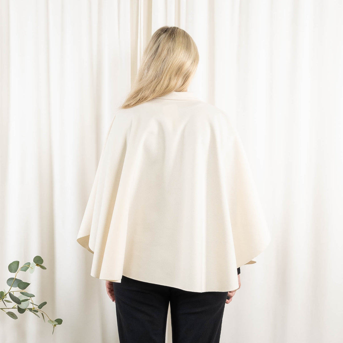 Madison poncho, Råhvid