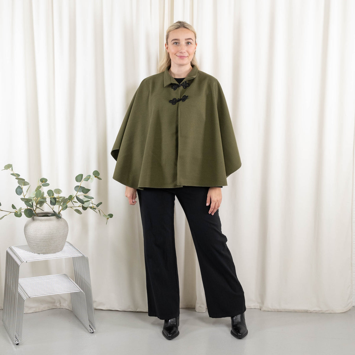 Madison poncho, Miligrøn