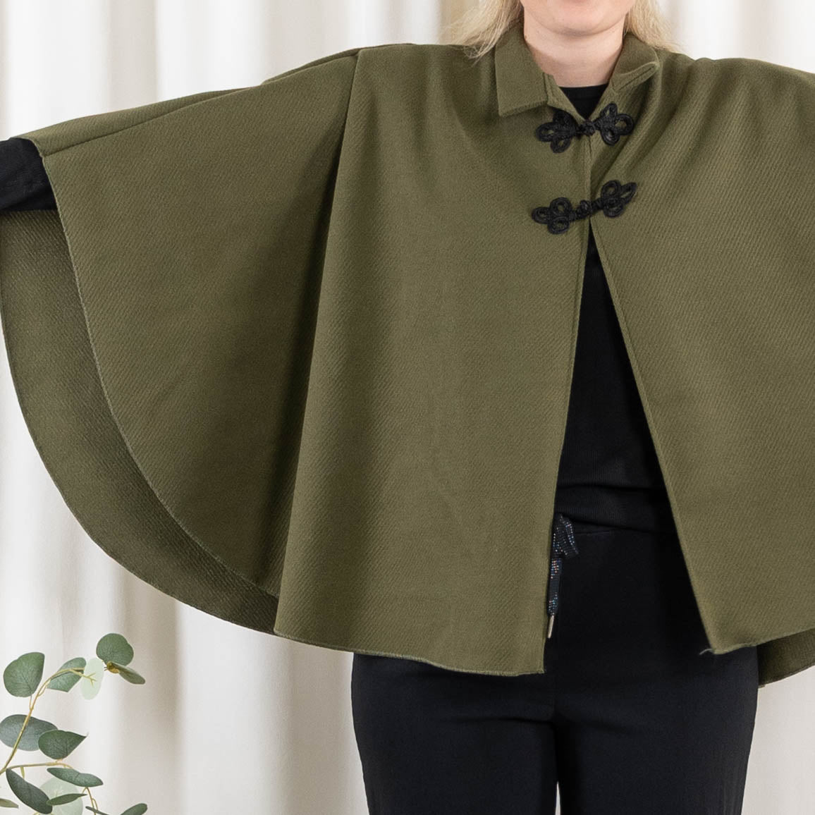 Madison poncho, Miligrøn