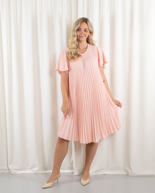 Pernille kjole, Lyserød