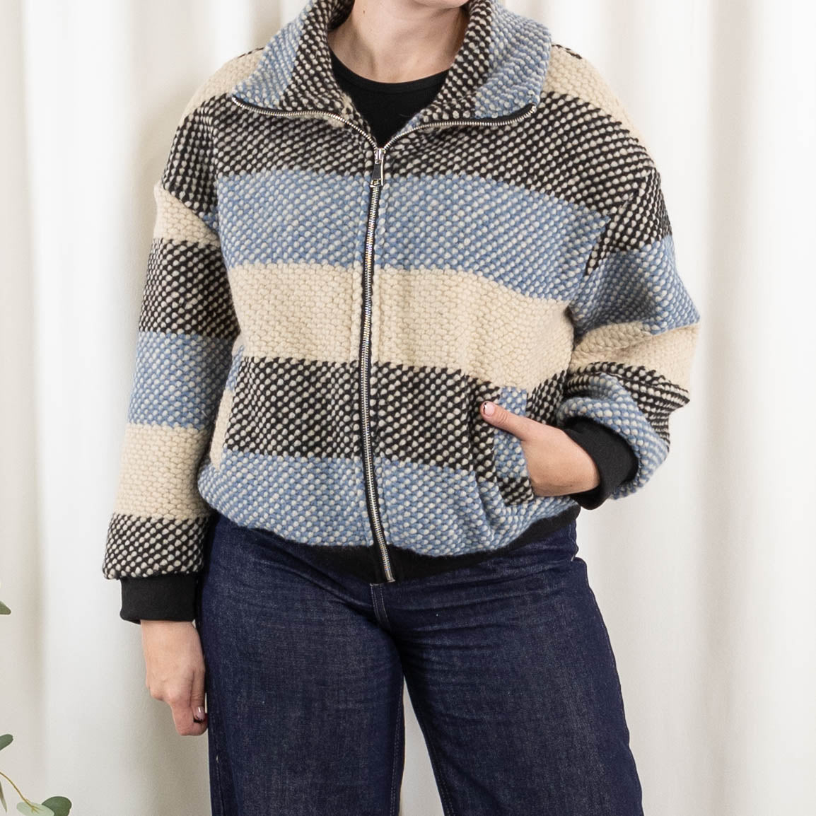 Enya jakke, Blå