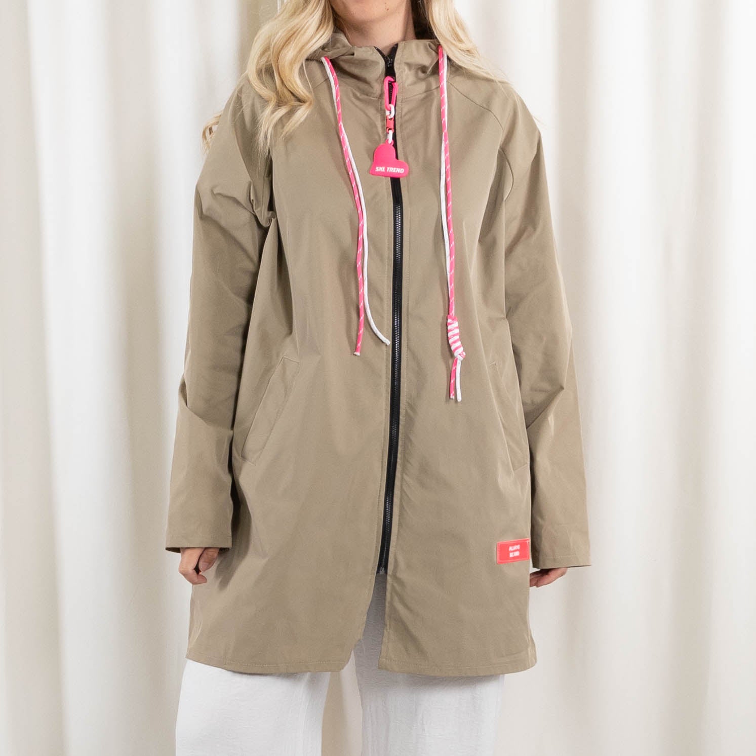 Always jakke, Taupe
