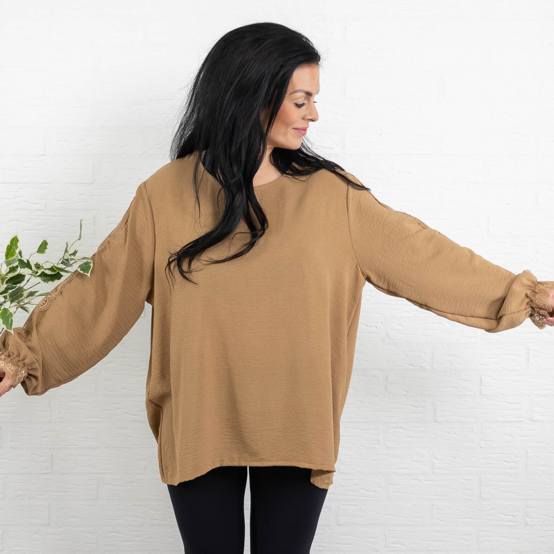 Tiffany overdel, Camel