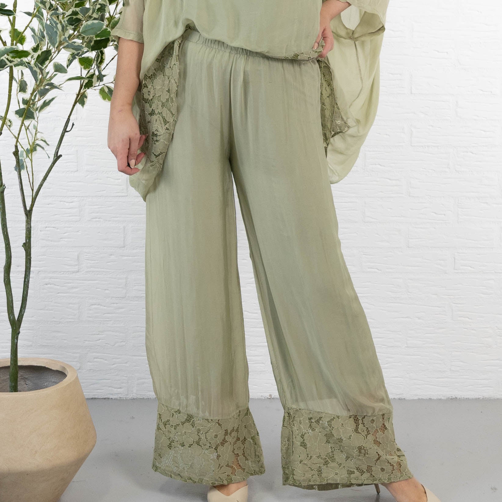 Bianca bukser, Khaki