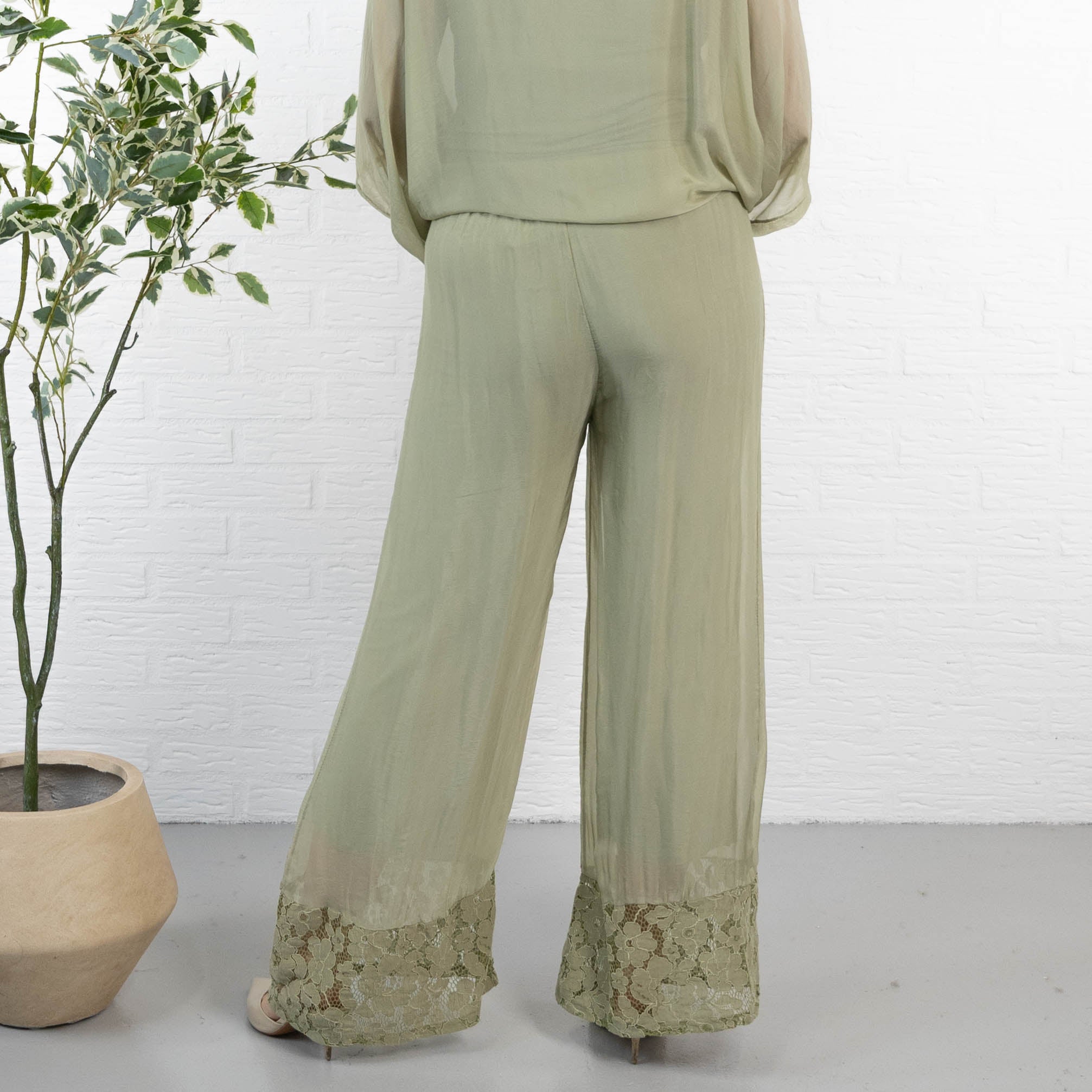 Bianca bukser, Khaki