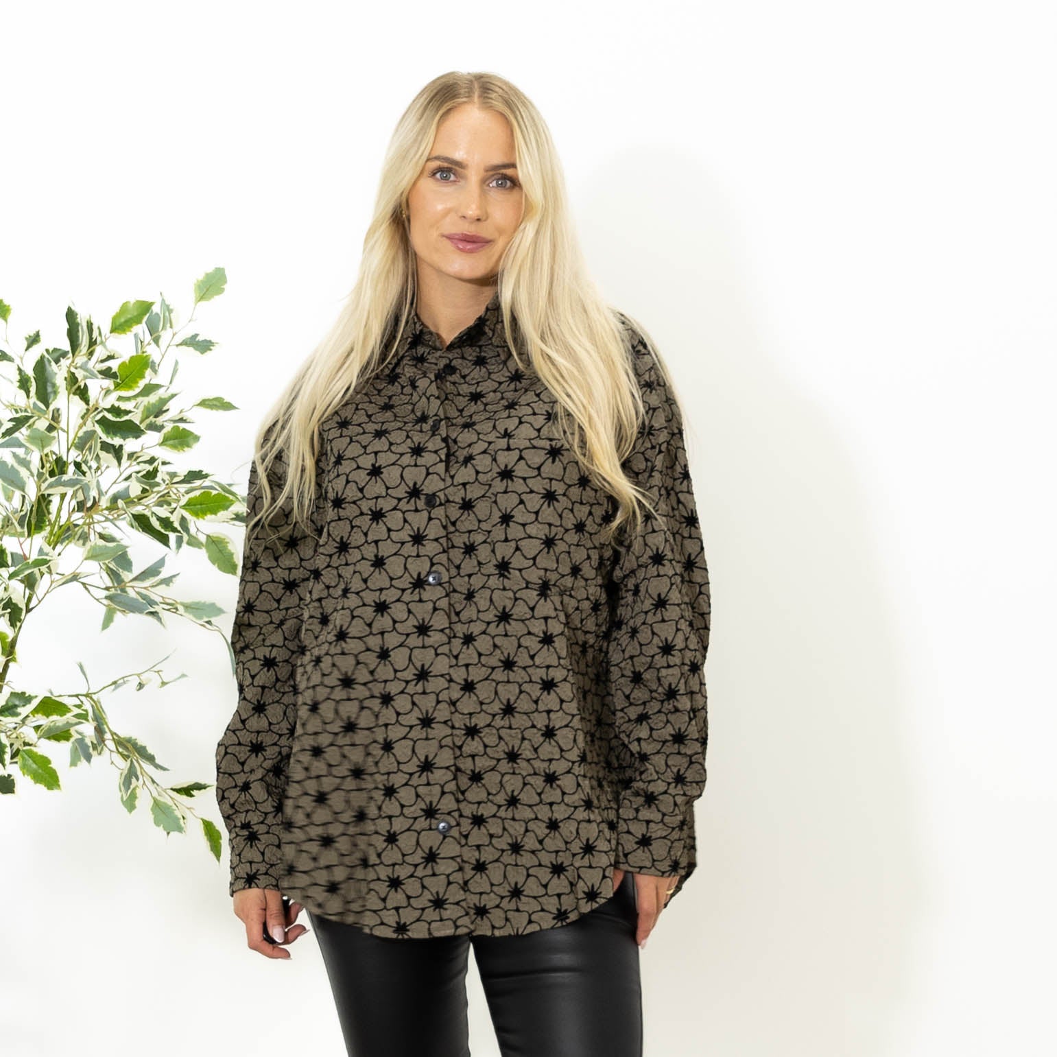 Yrsa skjorte/jakke, Choko