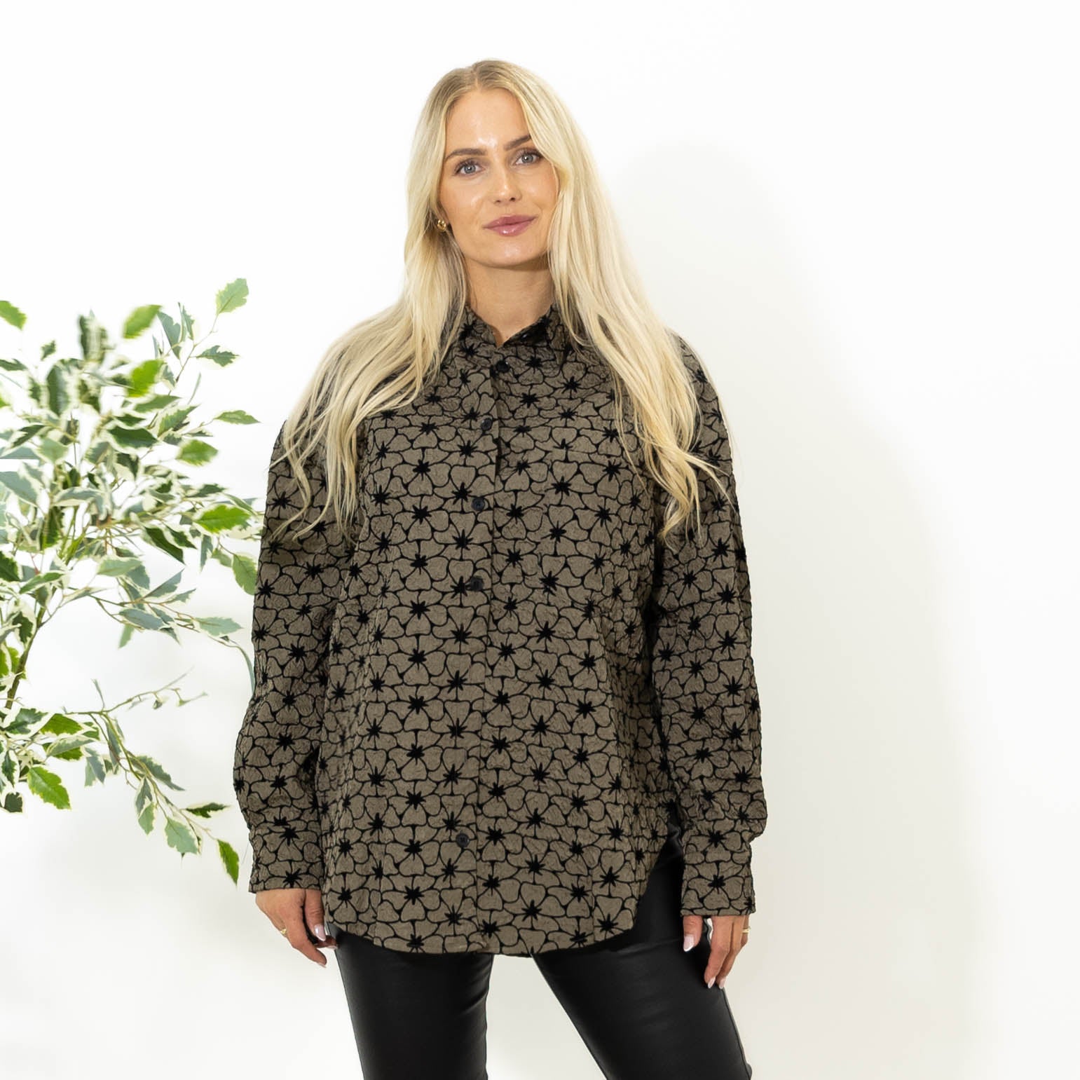 Yrsa skjorte/jakke, Choko