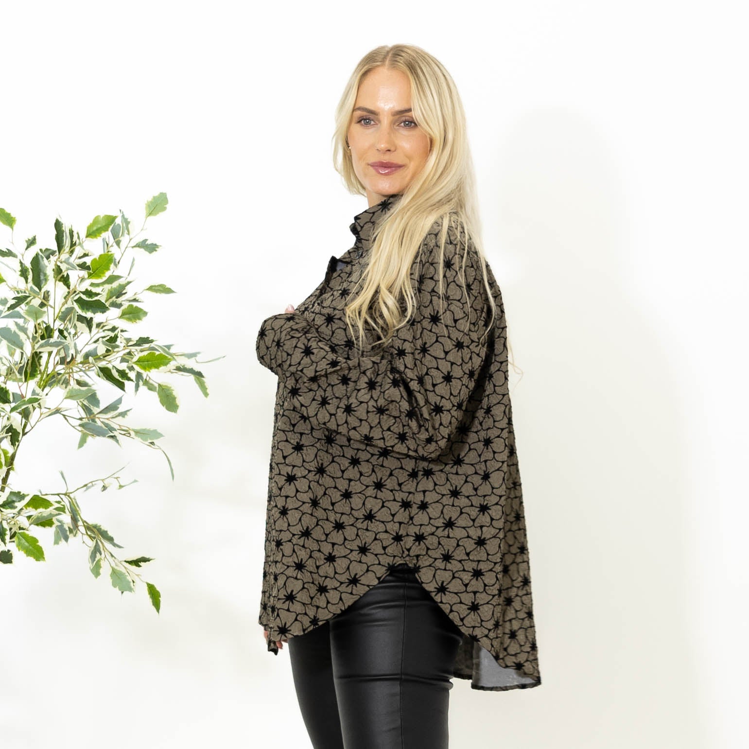 Yrsa skjorte/jakke, Choko
