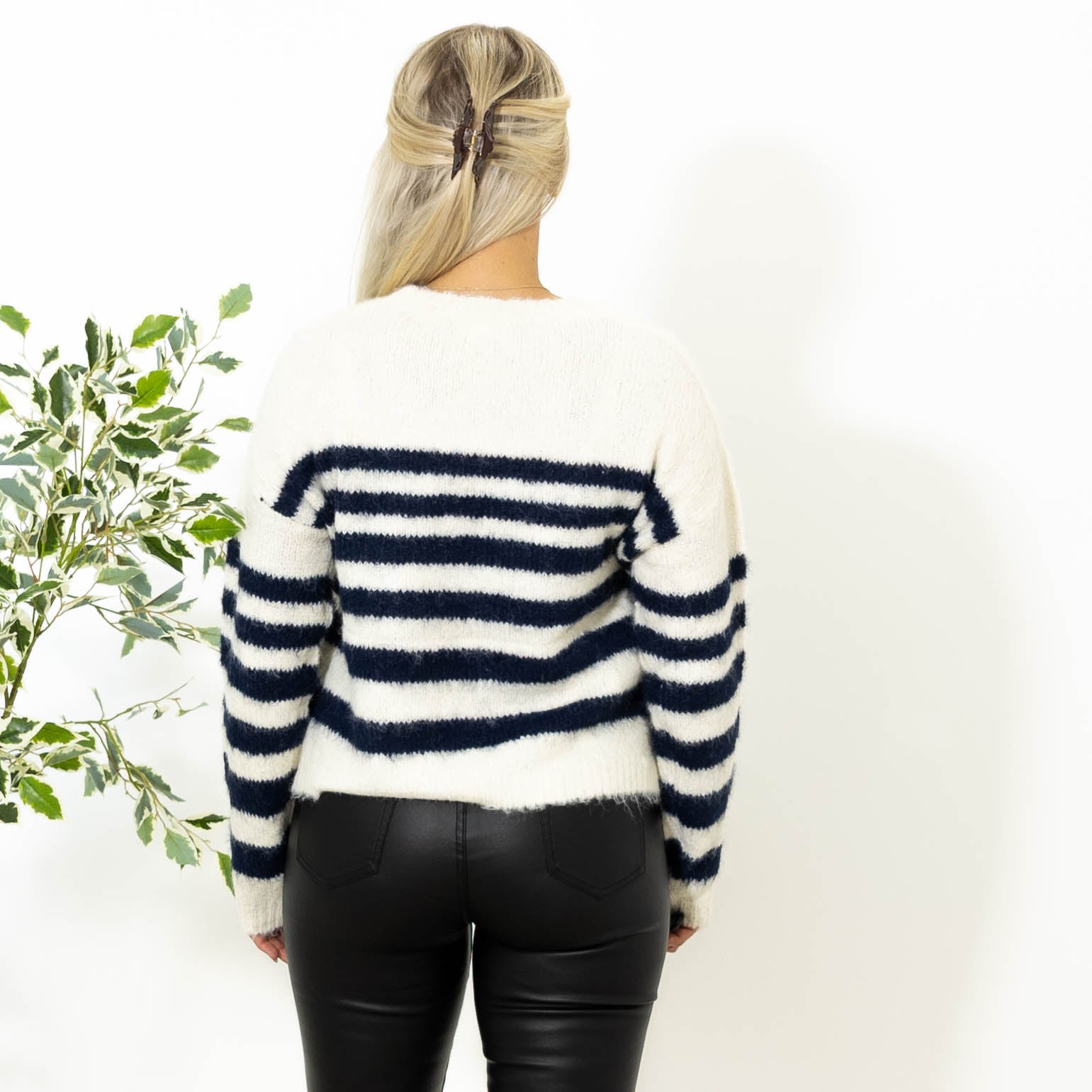 Flora stribet strik, Hvid