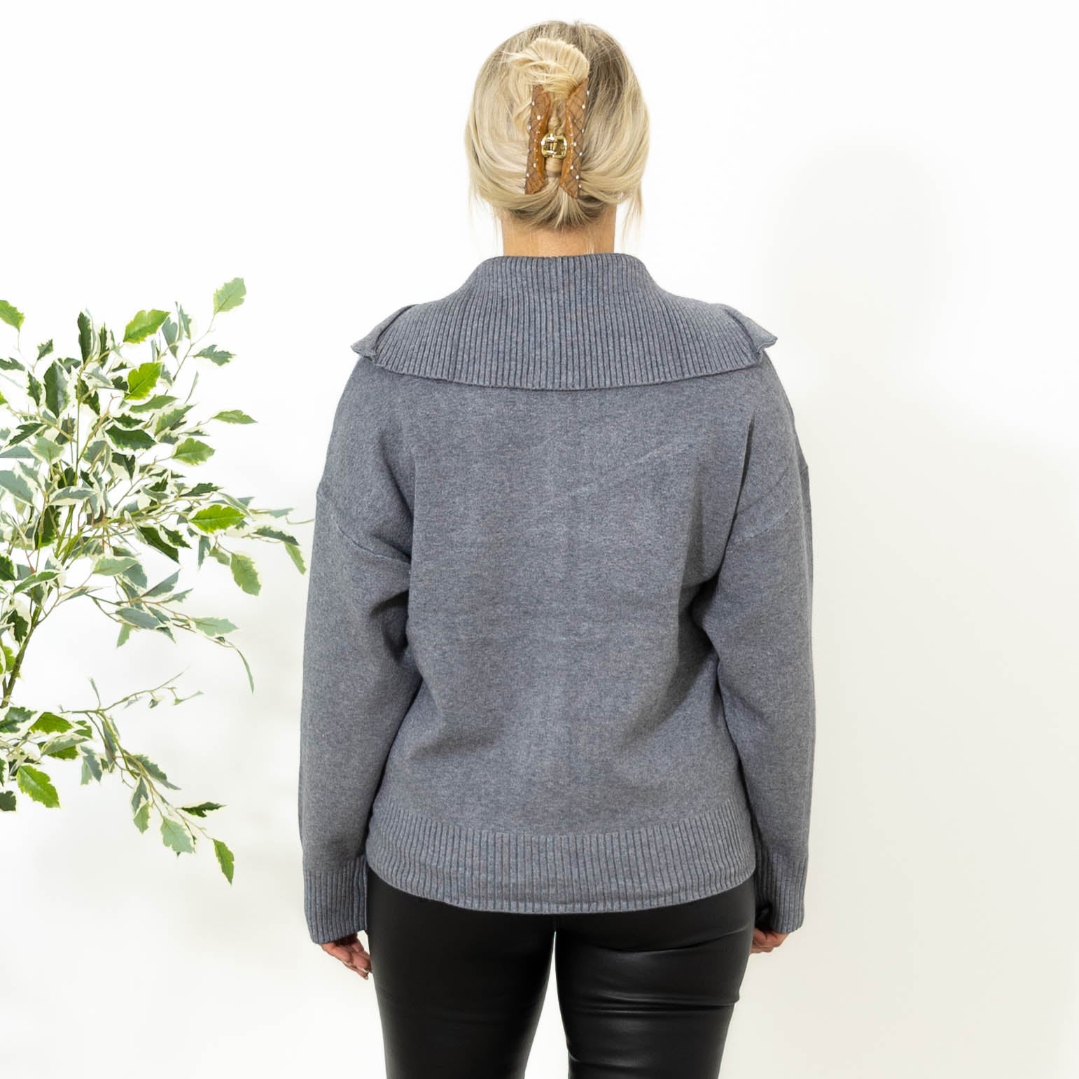 Oda strik cardigan, Grå