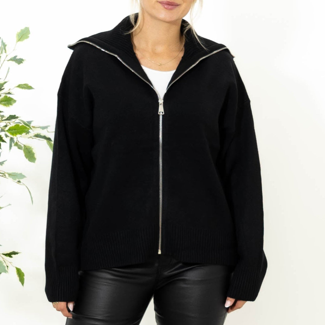 Oda strik cardigan, Sort