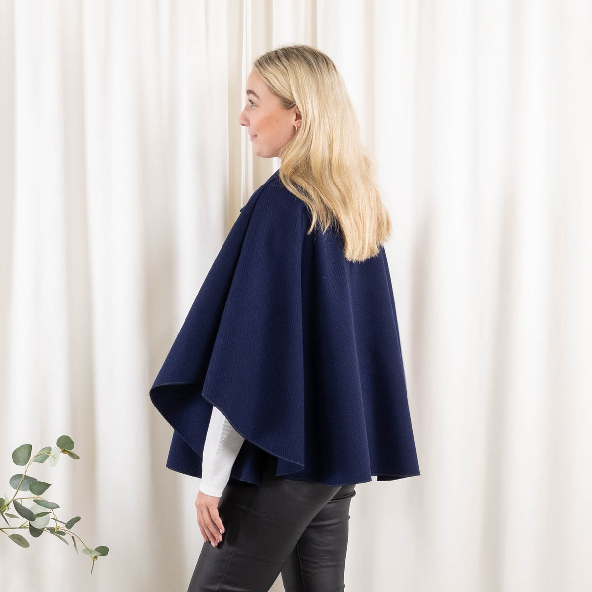 Madison poncho, Navy
