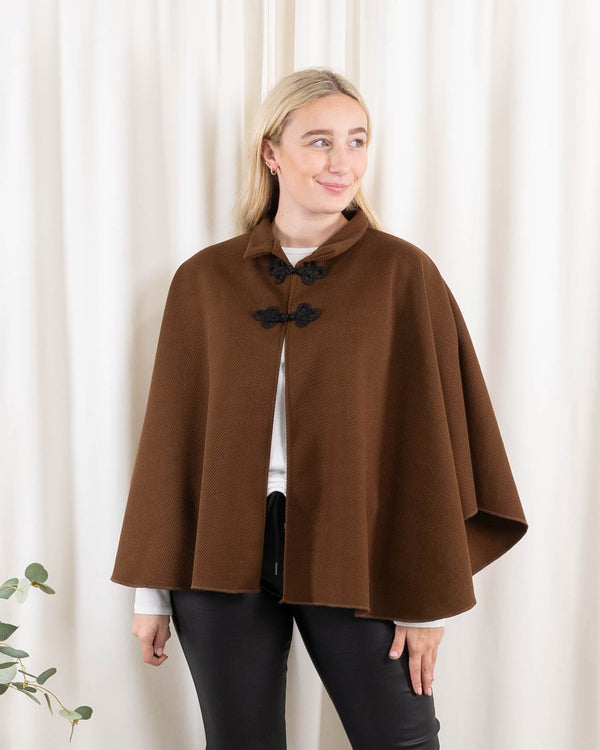 Madison poncho, Lys Choko