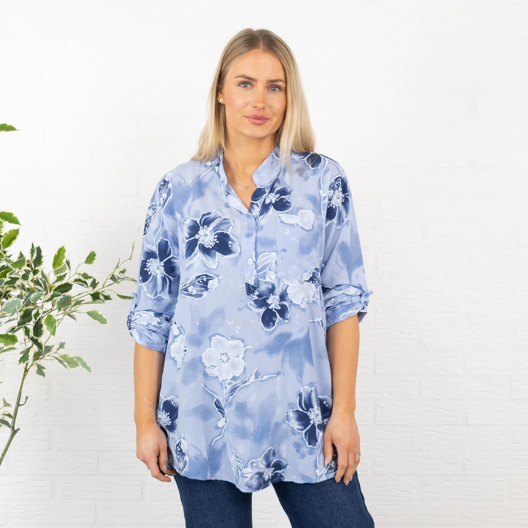 Aisa overdel, Lyseblå