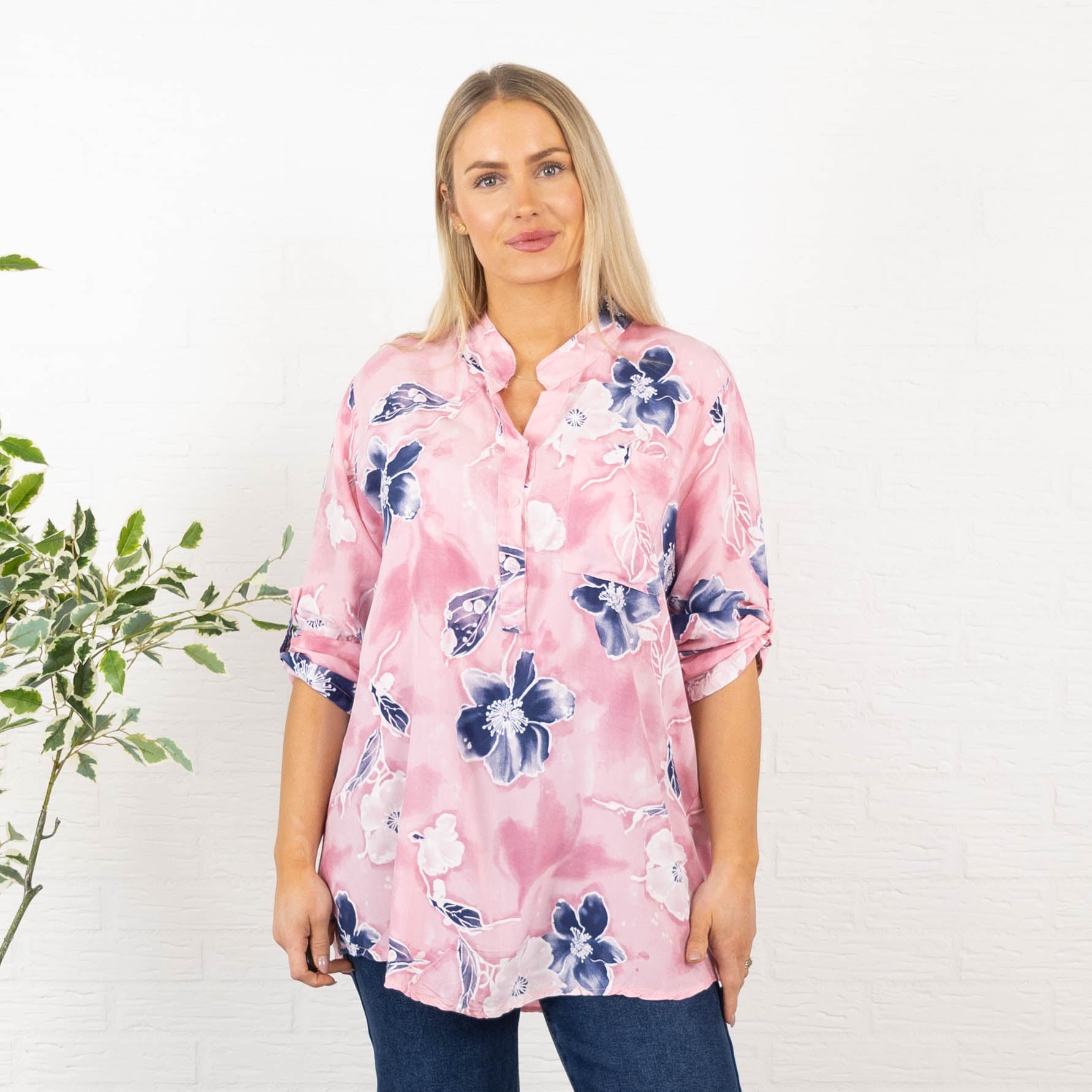 Aisa overdel, Lyserød