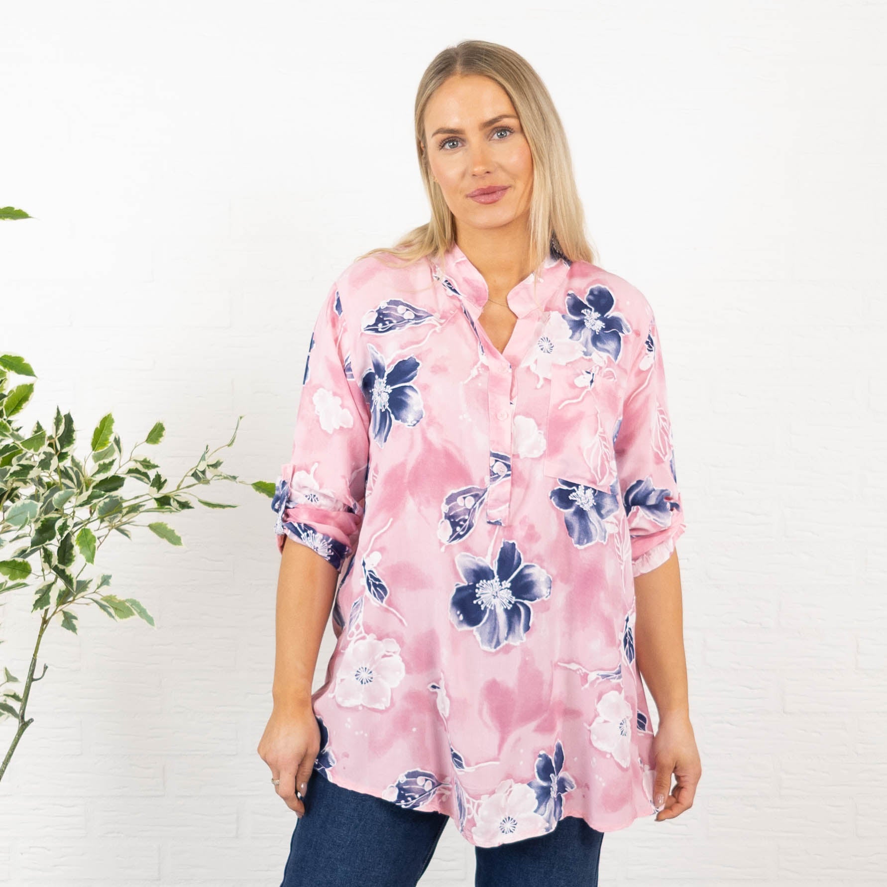 Aisa overdel, Lyserød